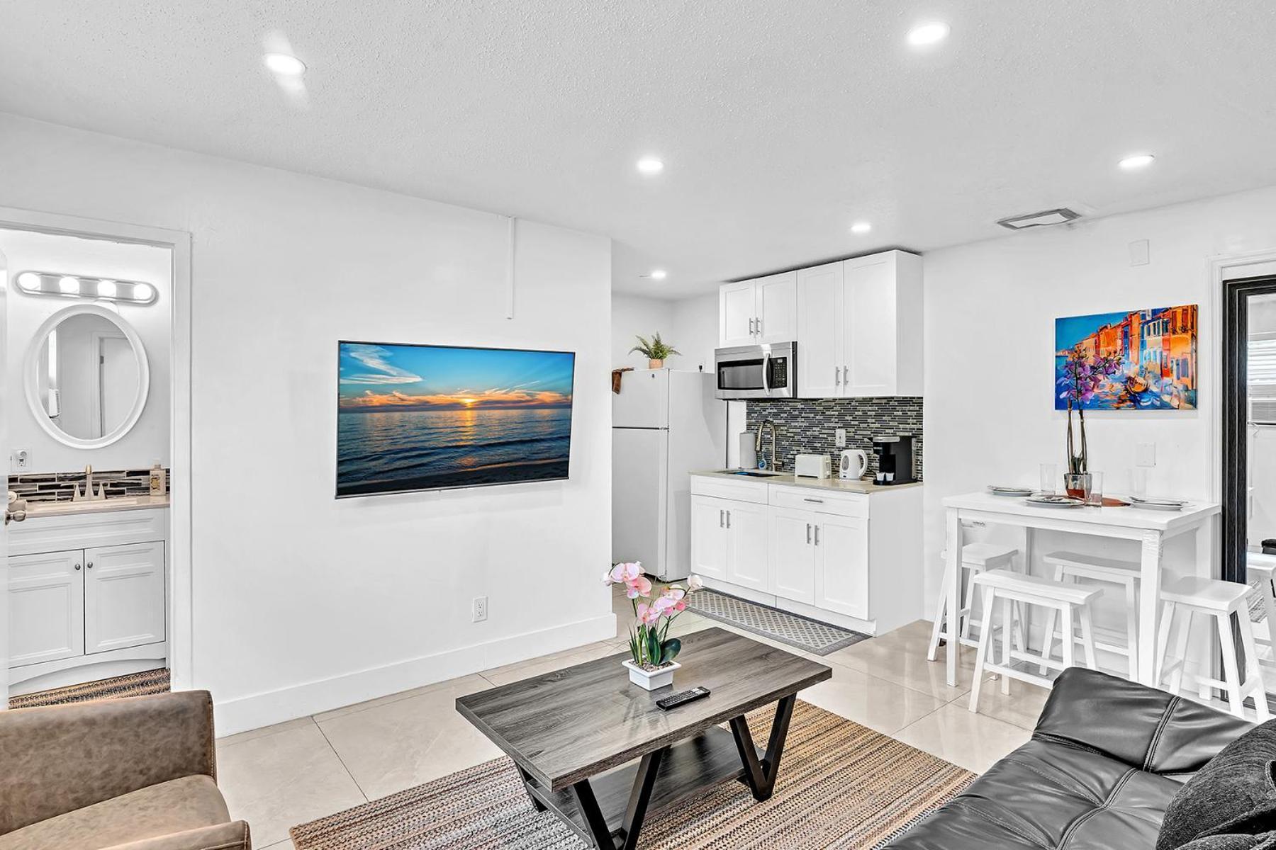New Boutique 1 Bdrm Close To Beach & Casino #211 Hollywood Eksteriør billede